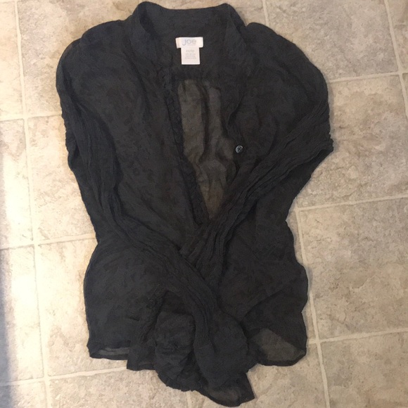 😎🥰 3 for 20! Sheer pattern blouse - Picture 2 of 3